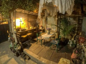 Гостиница Nona's Guest House  Тбилиси